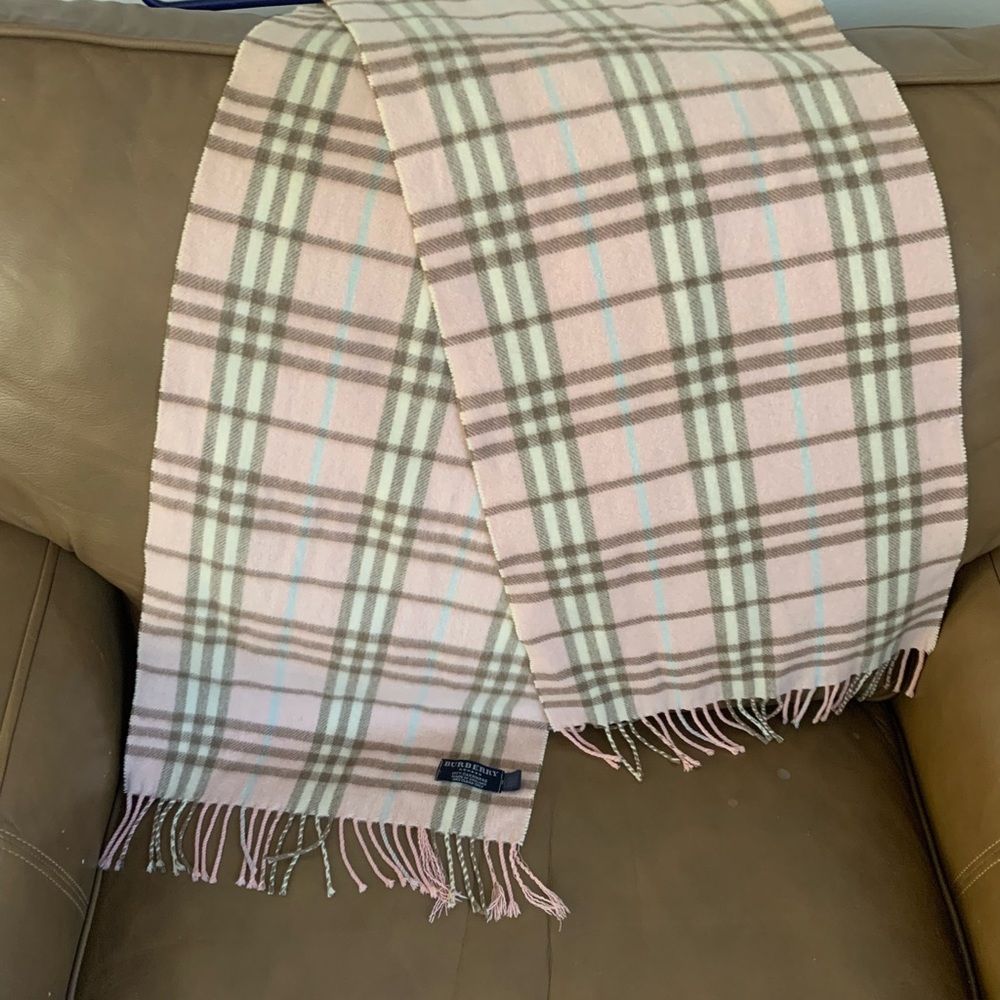 Burberry cashmere scarf